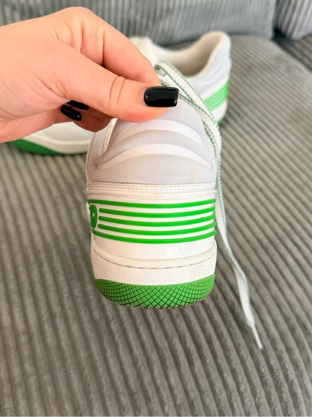 Gucci White & Green Low-Top Sneakers